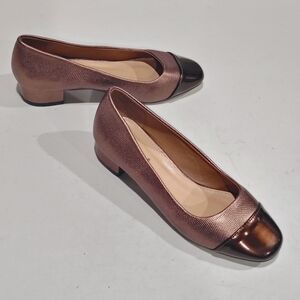 Pierre Dumas Women's Elegant Bronze Flats Loafers Size 8.5M
